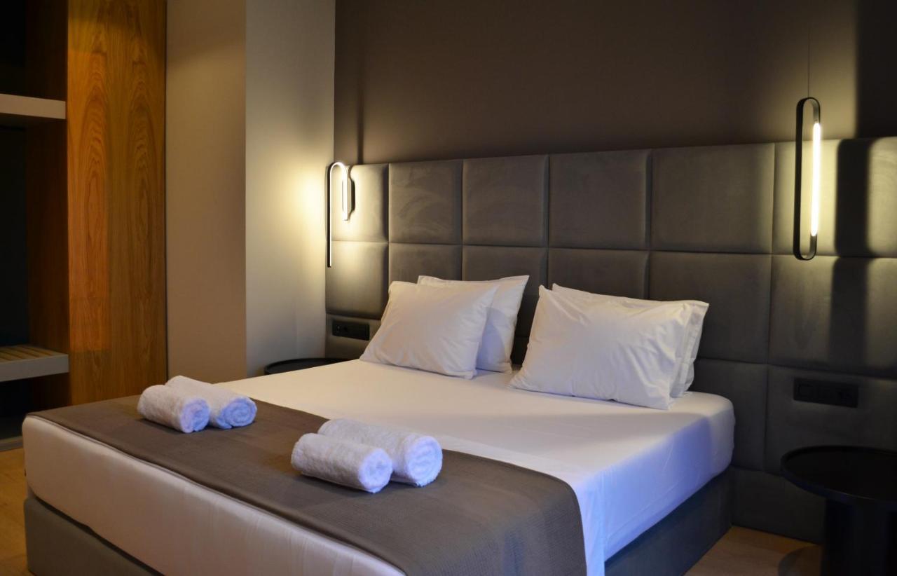 Deluxe Double Room Balcony Sea View,1592166333:JPEG